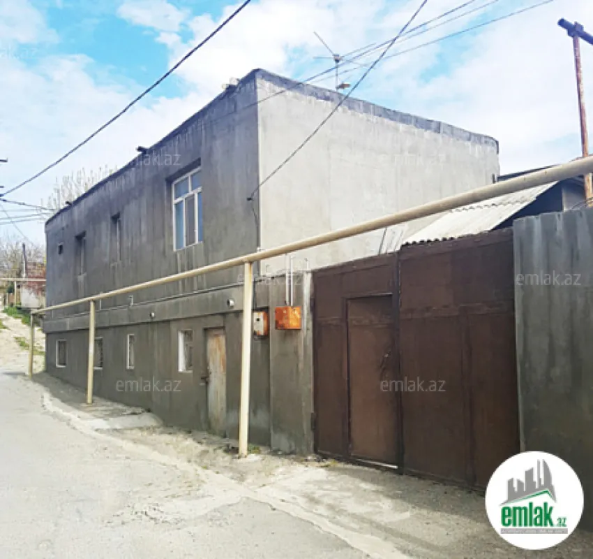 Satılır 6 otaqlı həyət evi 300 m²