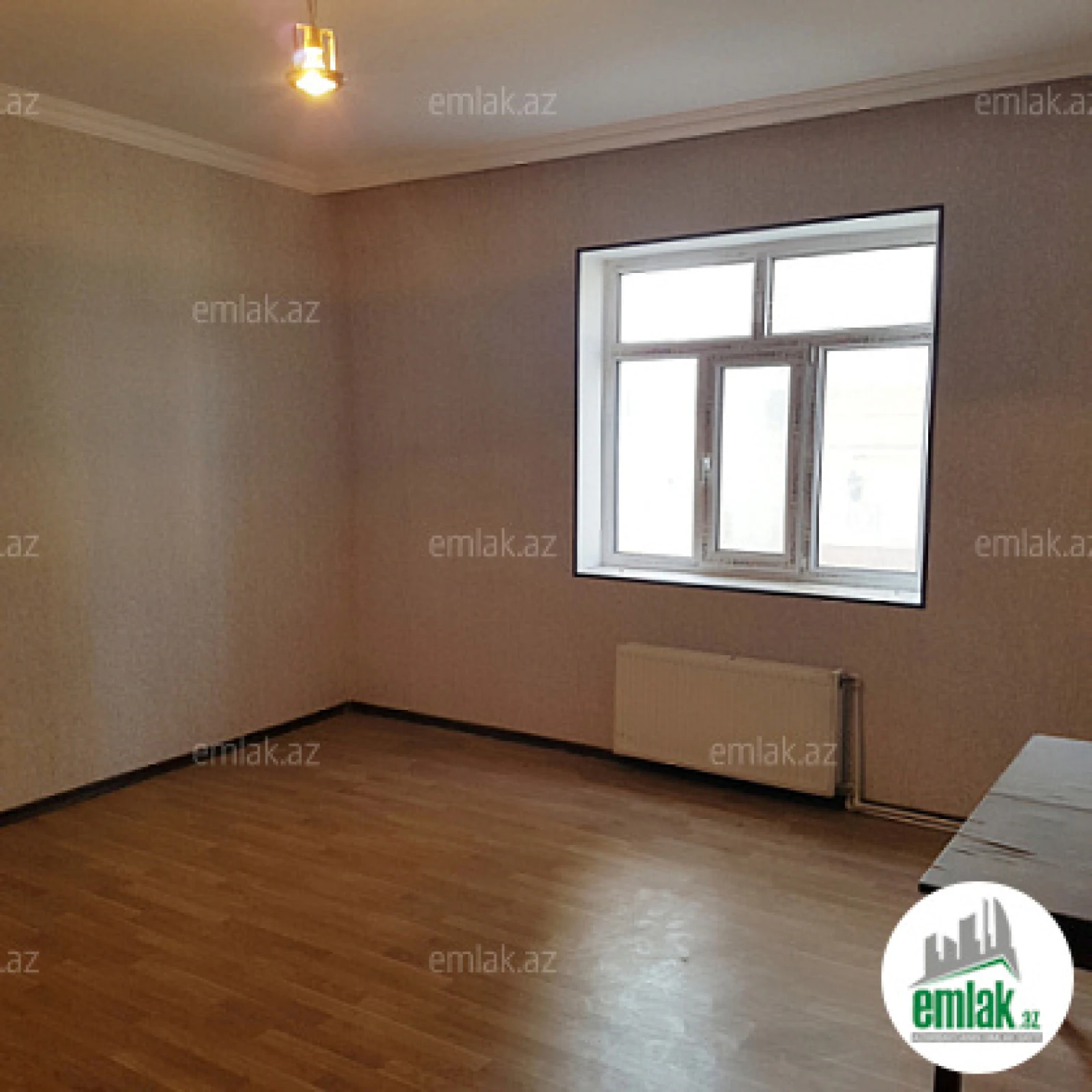 Satılır 6 otaqlı həyət evi 300 m²