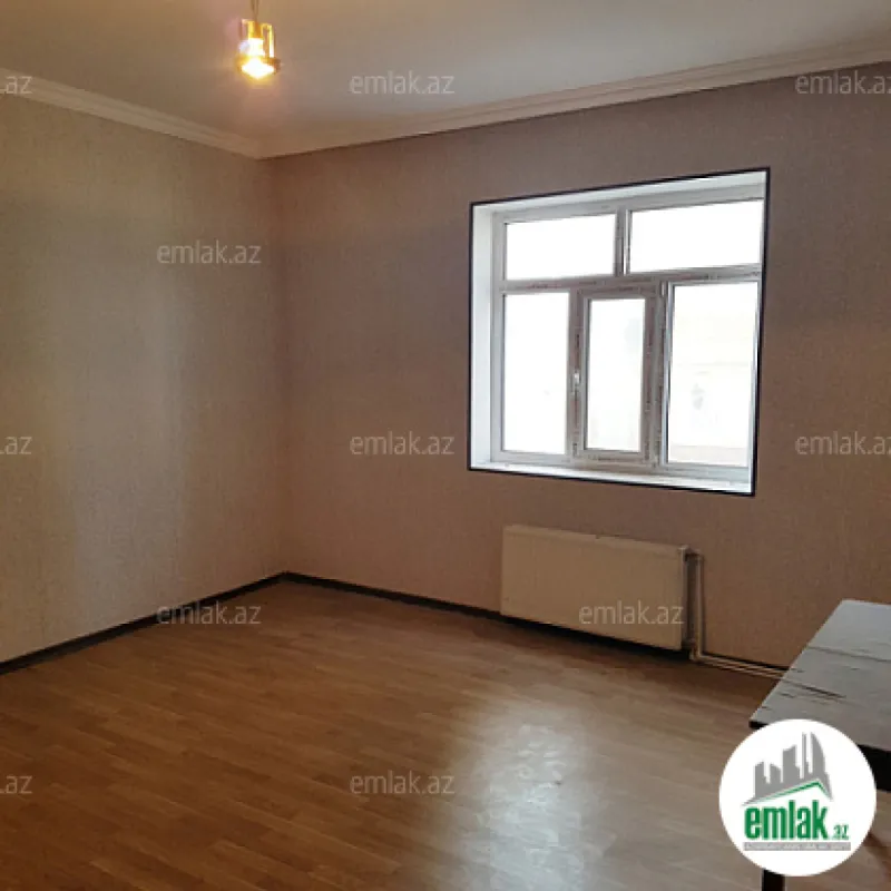 Satılır 6 otaqlı həyət evi 300 m²