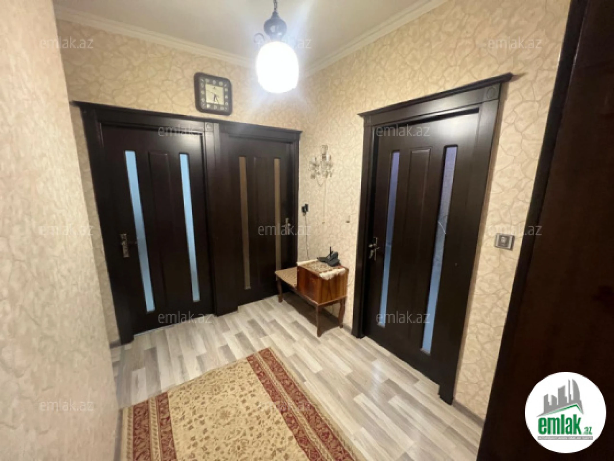 Satılır 3 otaqlı köhnə tikili 80 m²