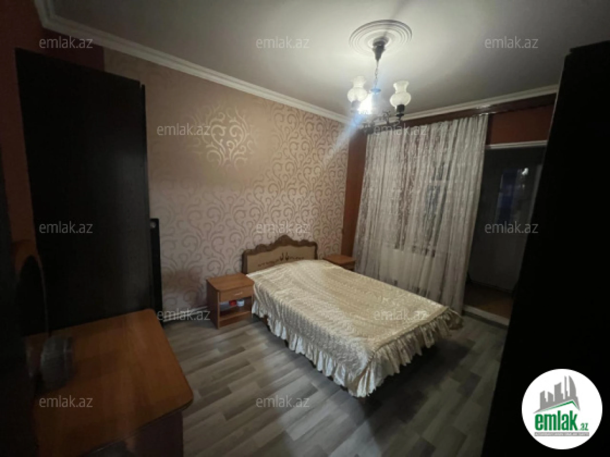 Satılır 3 otaqlı köhnə tikili 80 m²