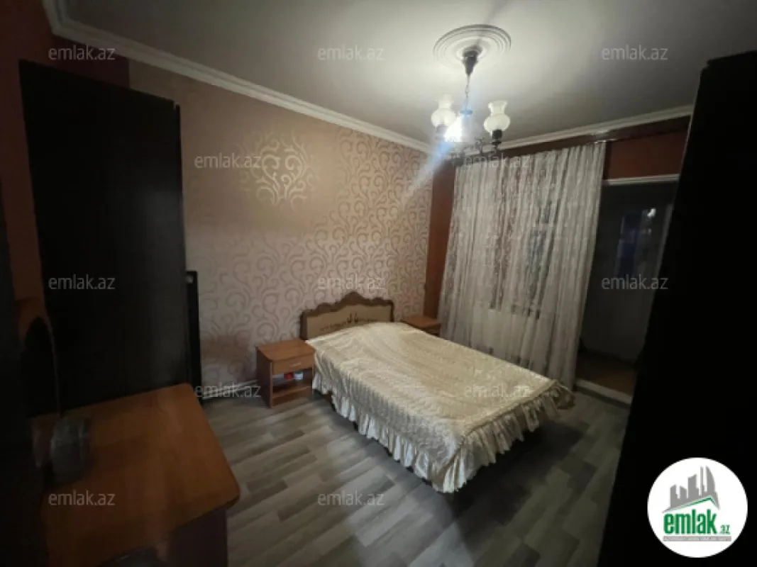 Satılır 3 otaqlı köhnə tikili 80 m²