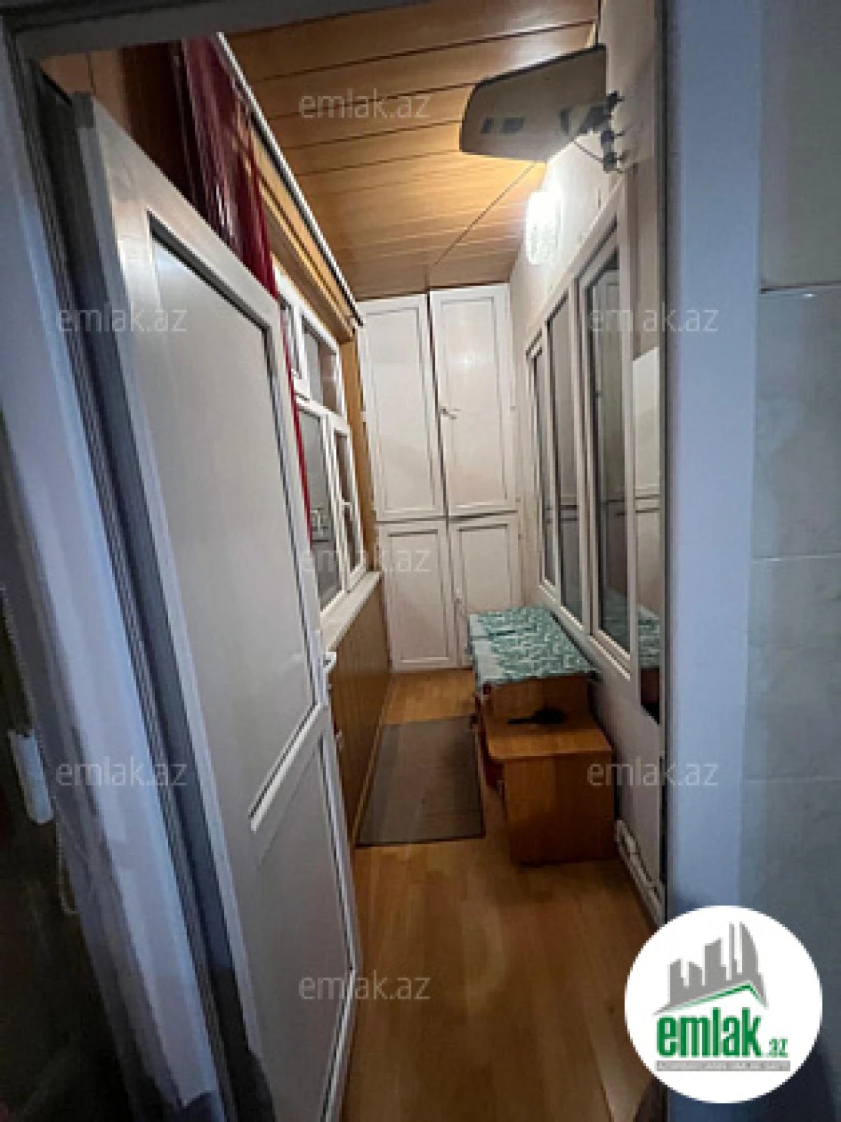 Satılır 3 otaqlı köhnə tikili 80 m²