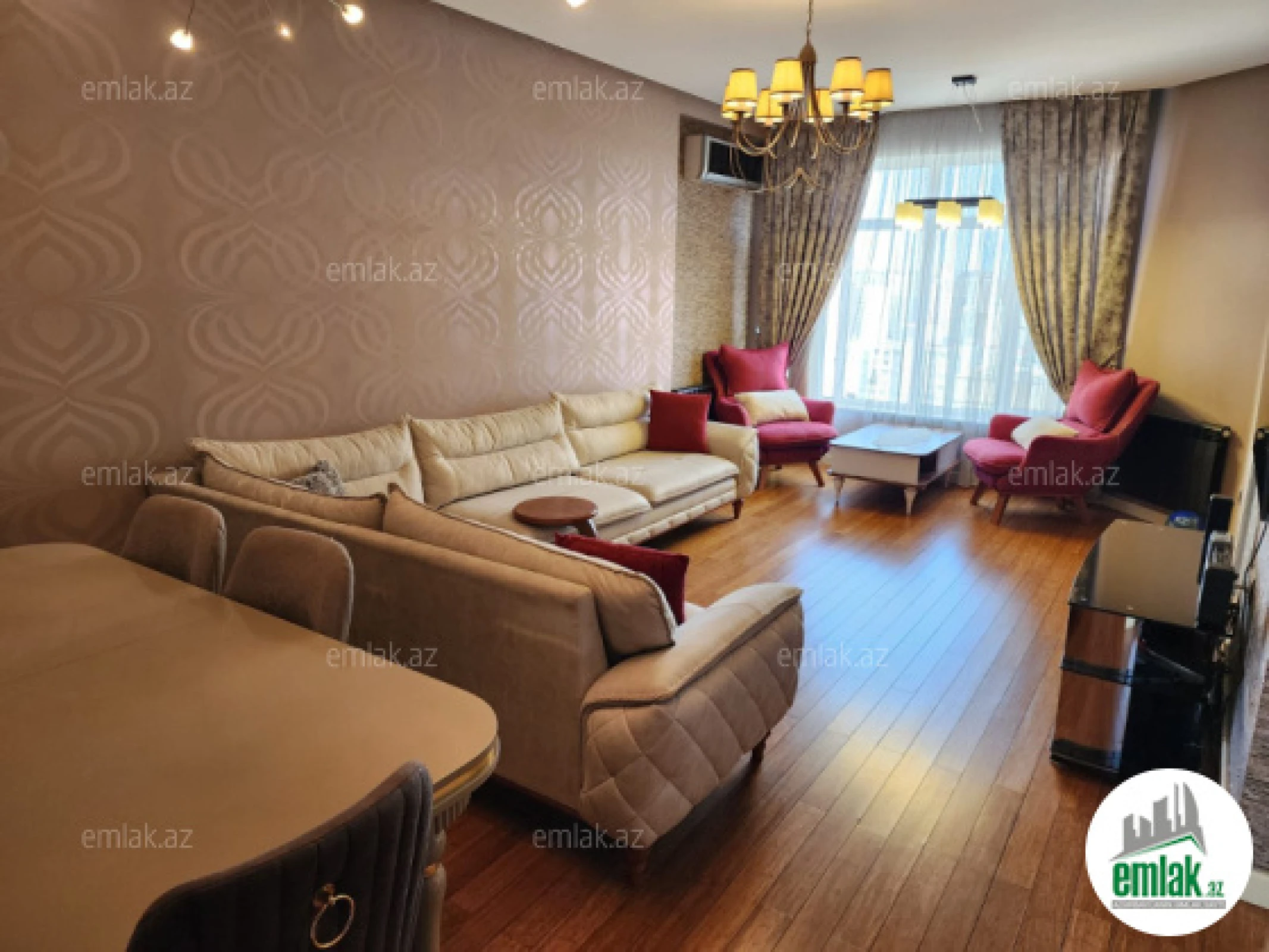 Satılır 3 otaqlı yeni tikili 110 m²