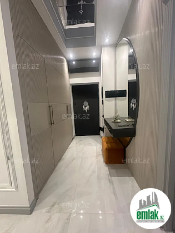 Satılır 4 otaqlı yeni tikili 132 m²