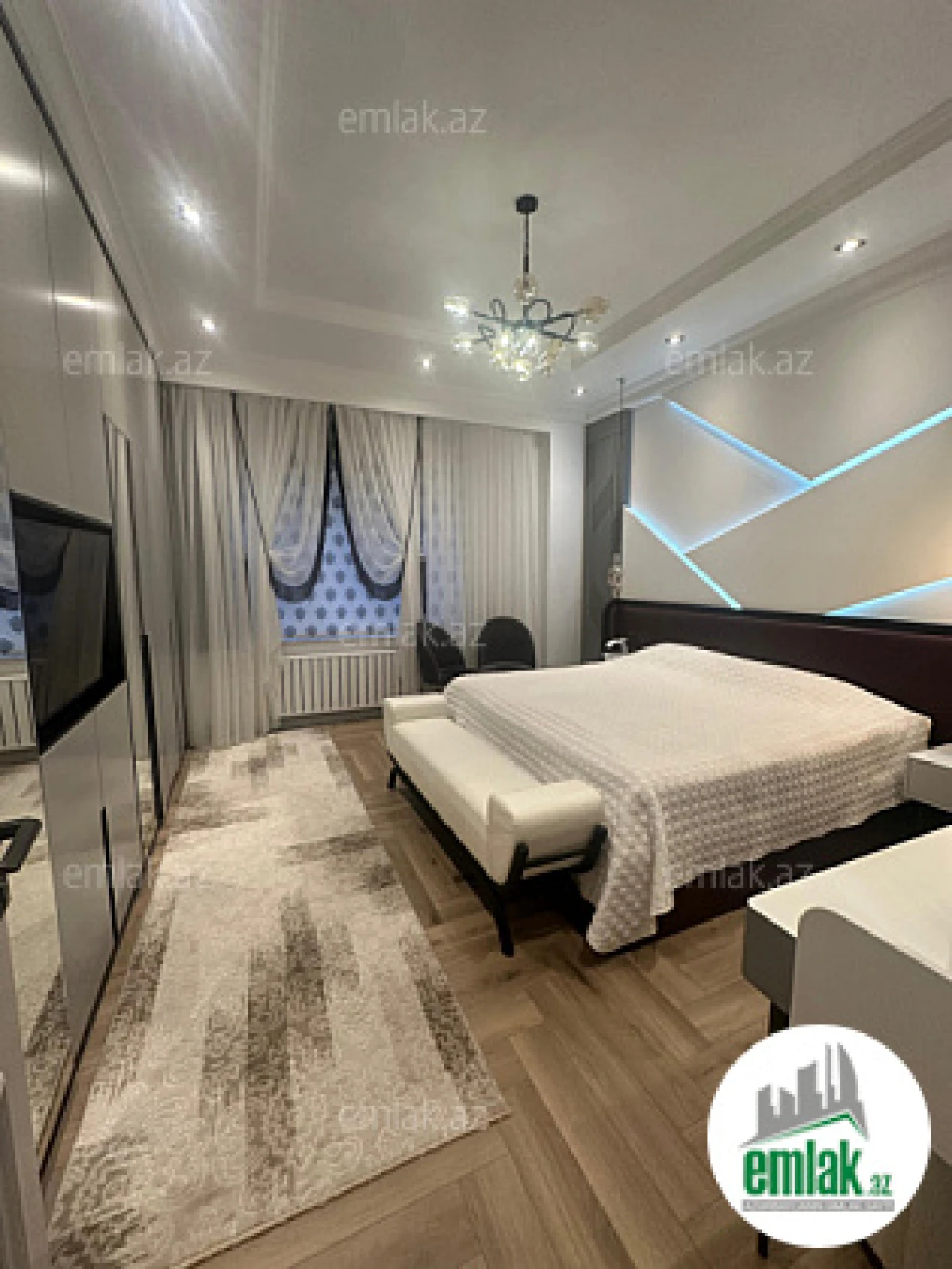 Satılır 4 otaqlı yeni tikili 132 m²