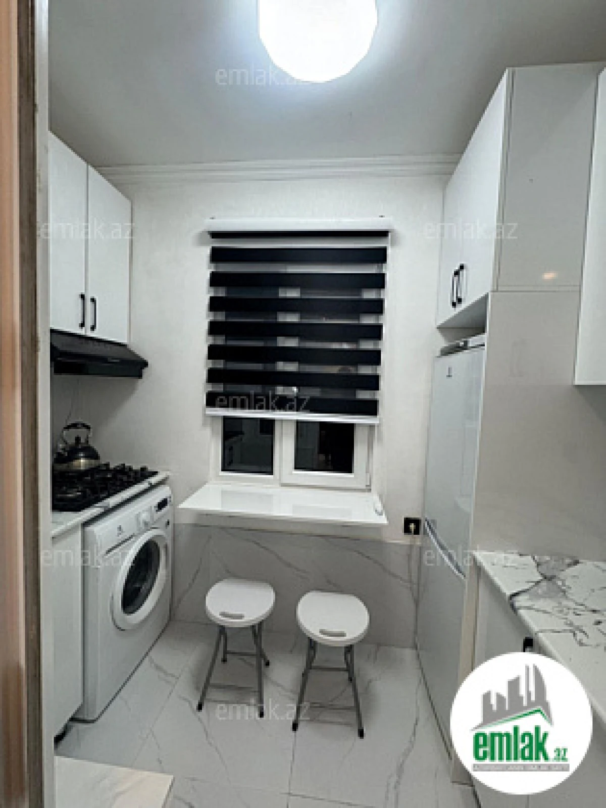 Satılır 2 otaqlı köhnə tikili 45 m²