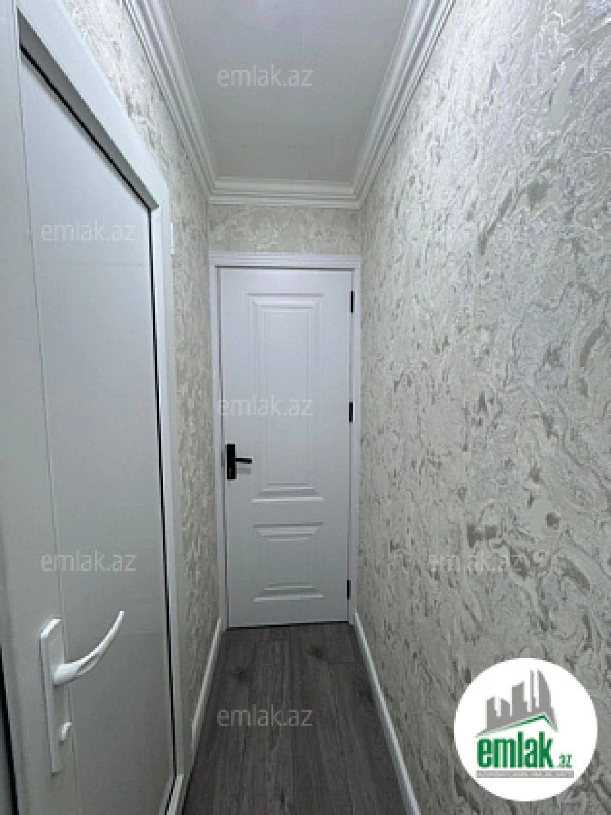 Satılır 2 otaqlı köhnə tikili 45 m²