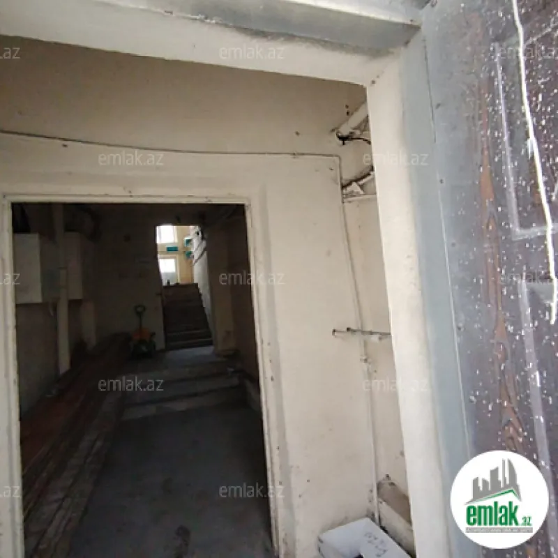 Satılır 2 otaqlı köhnə tikili 60 m²