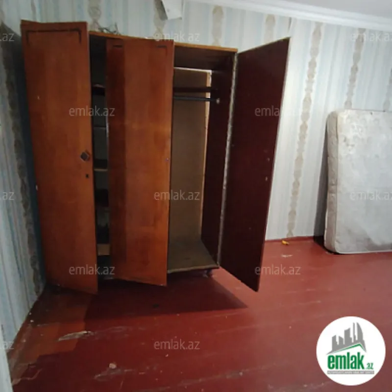 Satılır 2 otaqlı köhnə tikili 60 m²