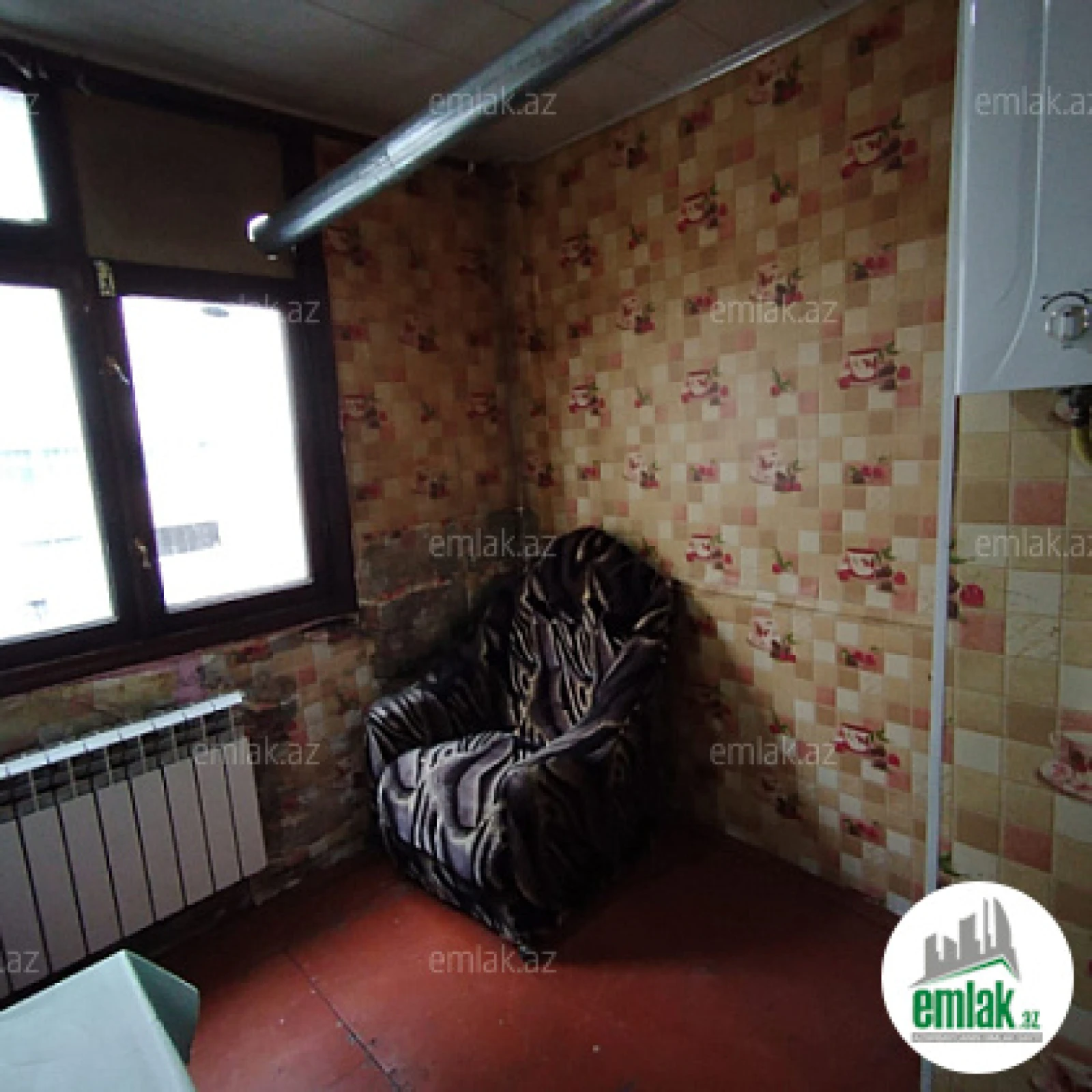 Satılır 2 otaqlı köhnə tikili 60 m²