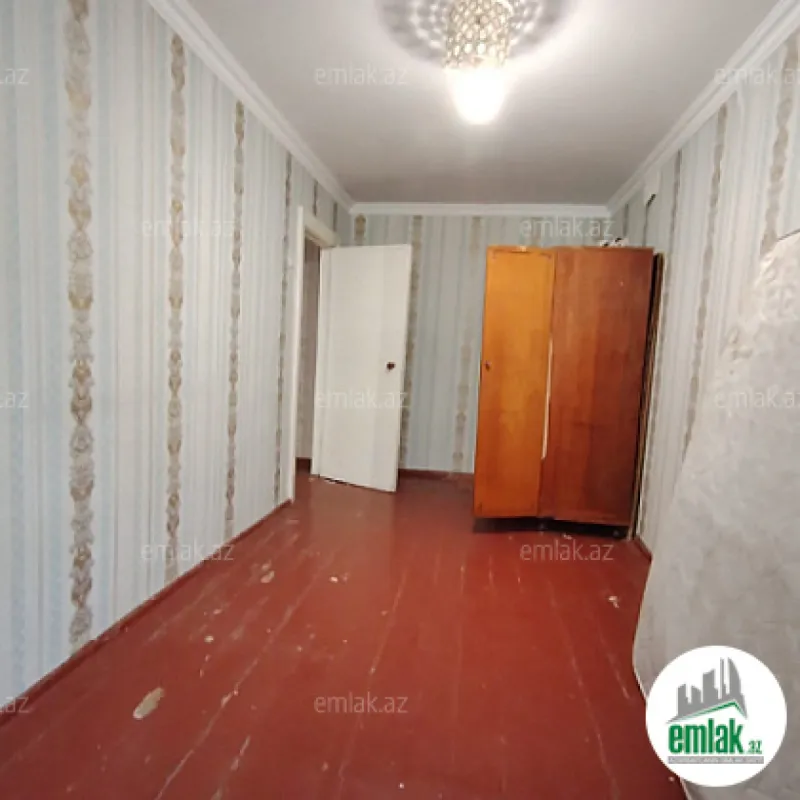 Satılır 2 otaqlı köhnə tikili 60 m²