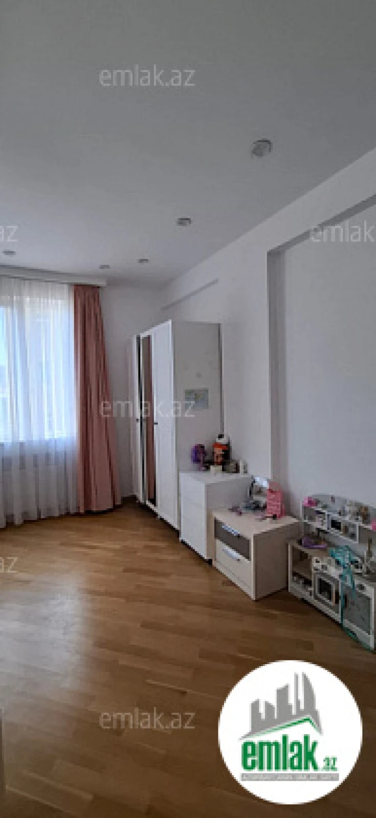 Satılır 3 otaqlı yeni tikili 112 m²