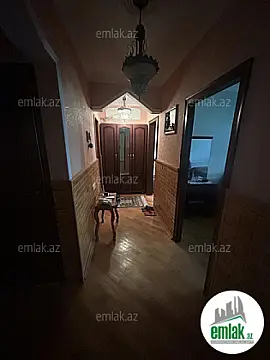 Satılır 4 otaqlı köhnə tikili 100 m²