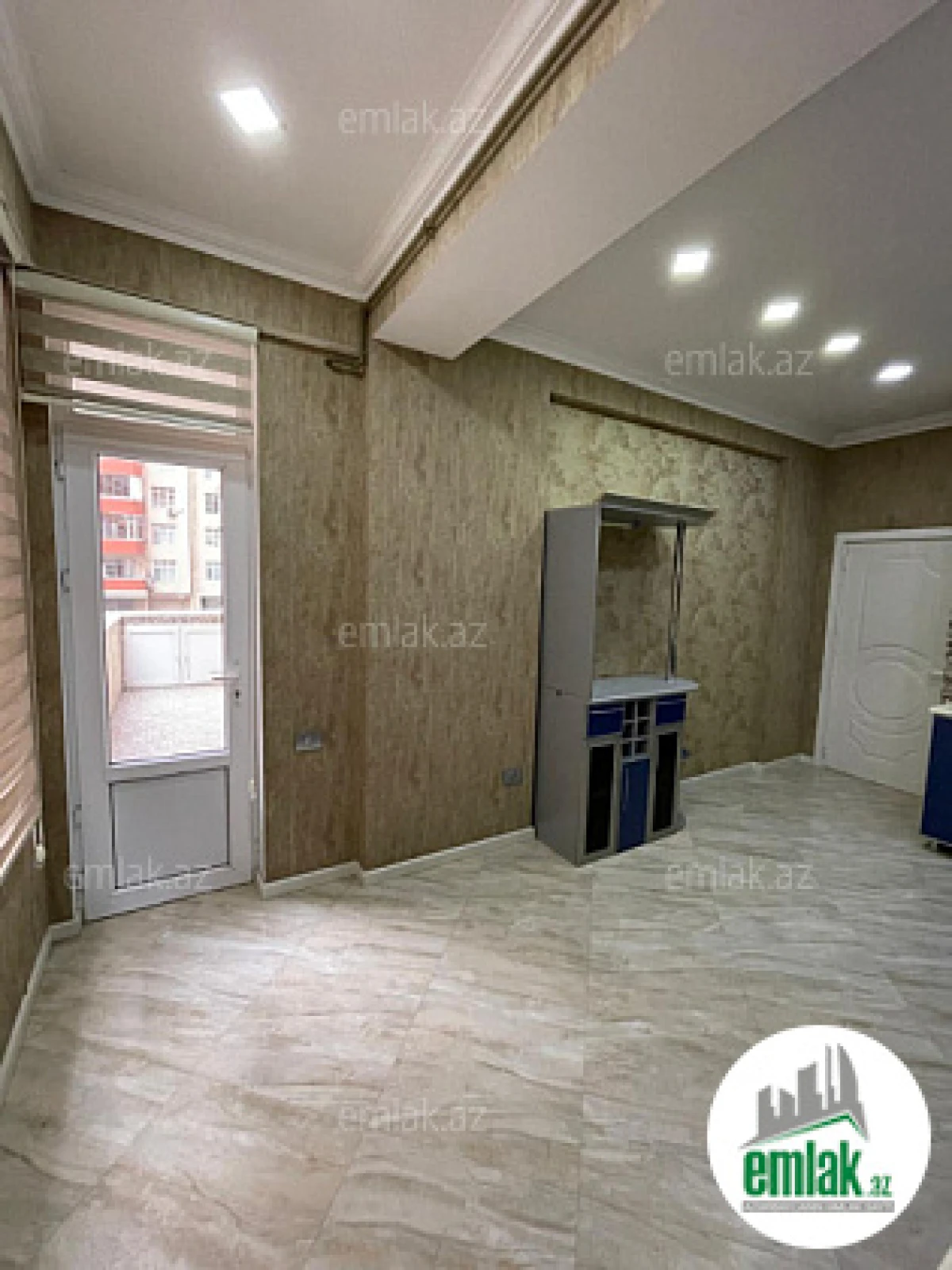 Satılır 3 otaqlı yeni tikili 105 m²