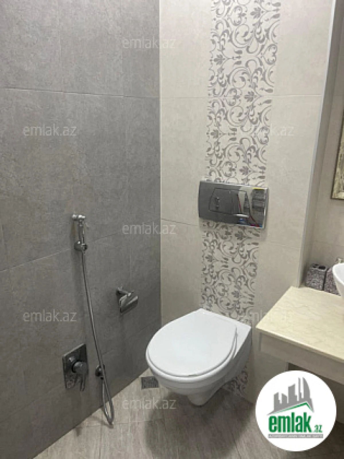 Satılır 3 otaqlı yeni tikili 105 m²