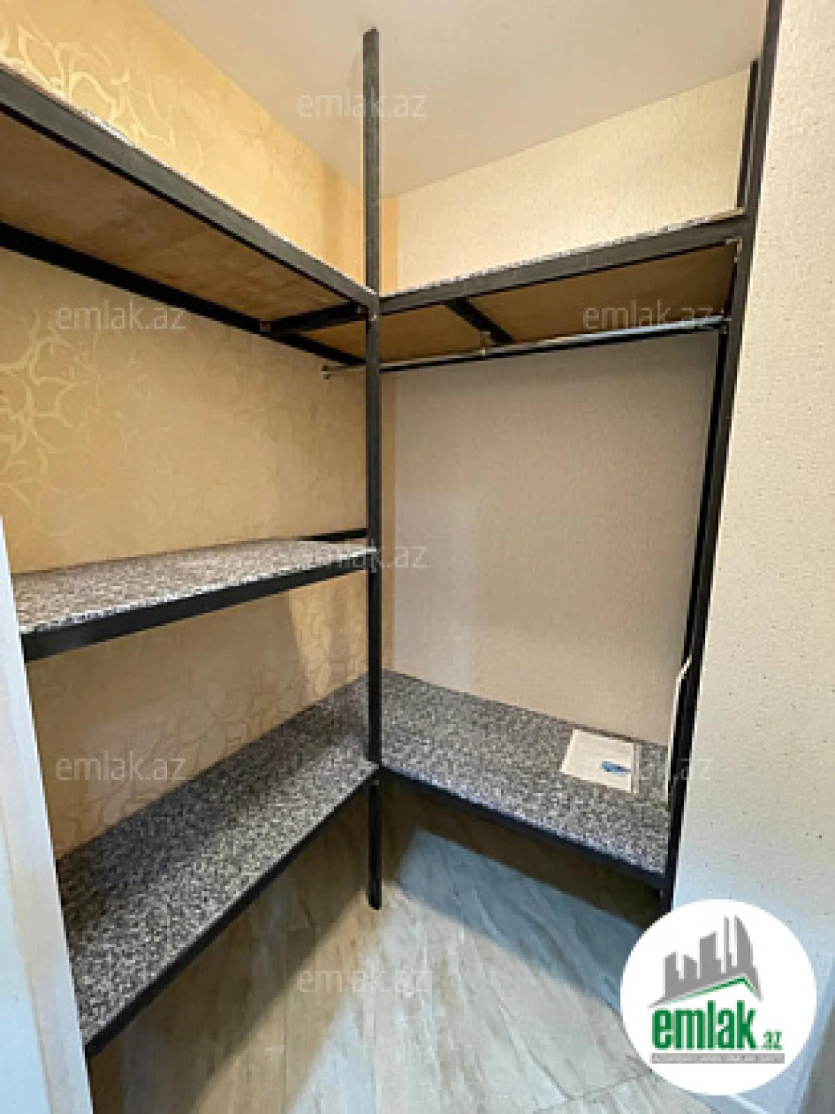 Satılır 3 otaqlı yeni tikili 105 m²