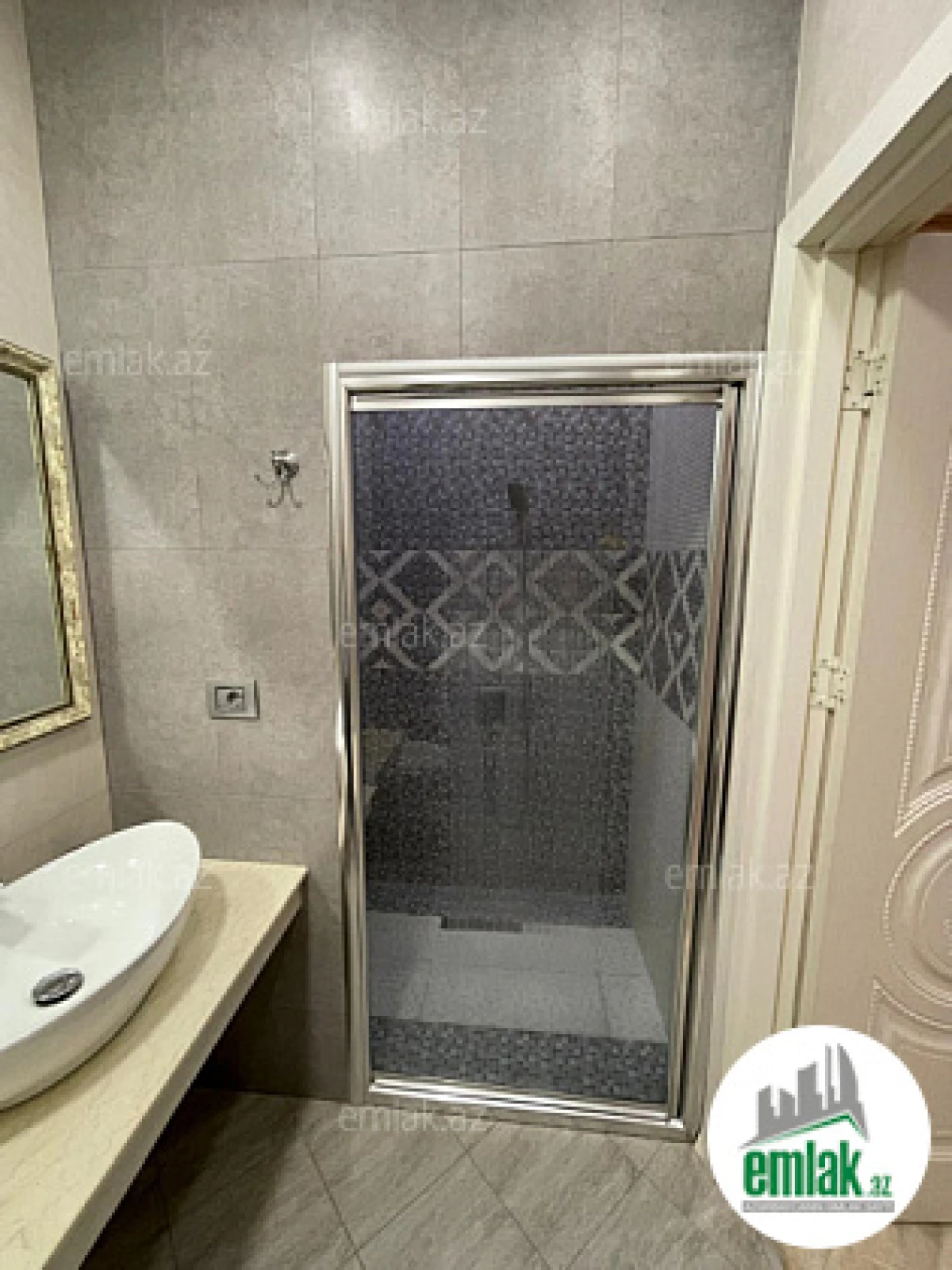 Satılır 3 otaqlı yeni tikili 105 m²