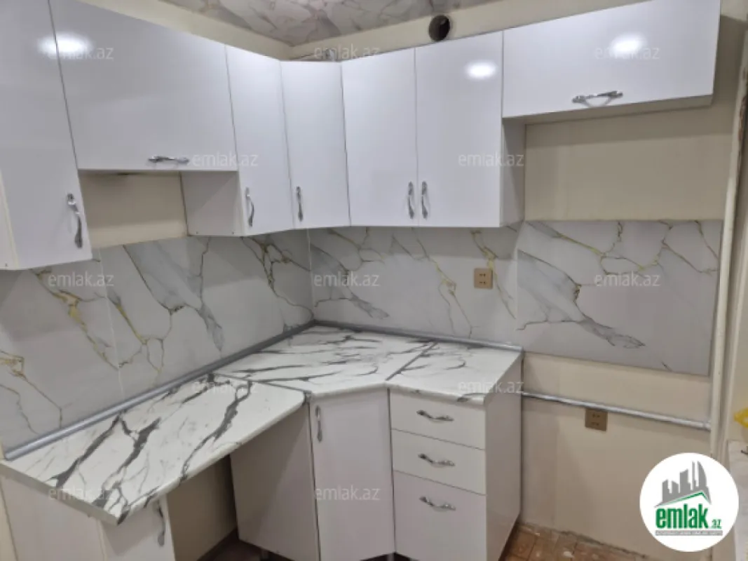 Satılır 1 otaqlı köhnə tikili 30 m²
