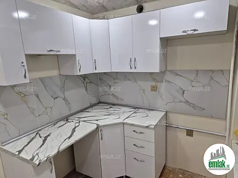 Satılır 1 otaqlı köhnə tikili 30 m²