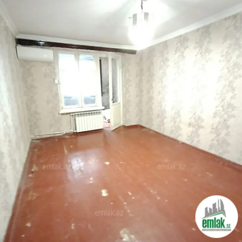 Satılır 11 otaqlı həyət evi 500 m²