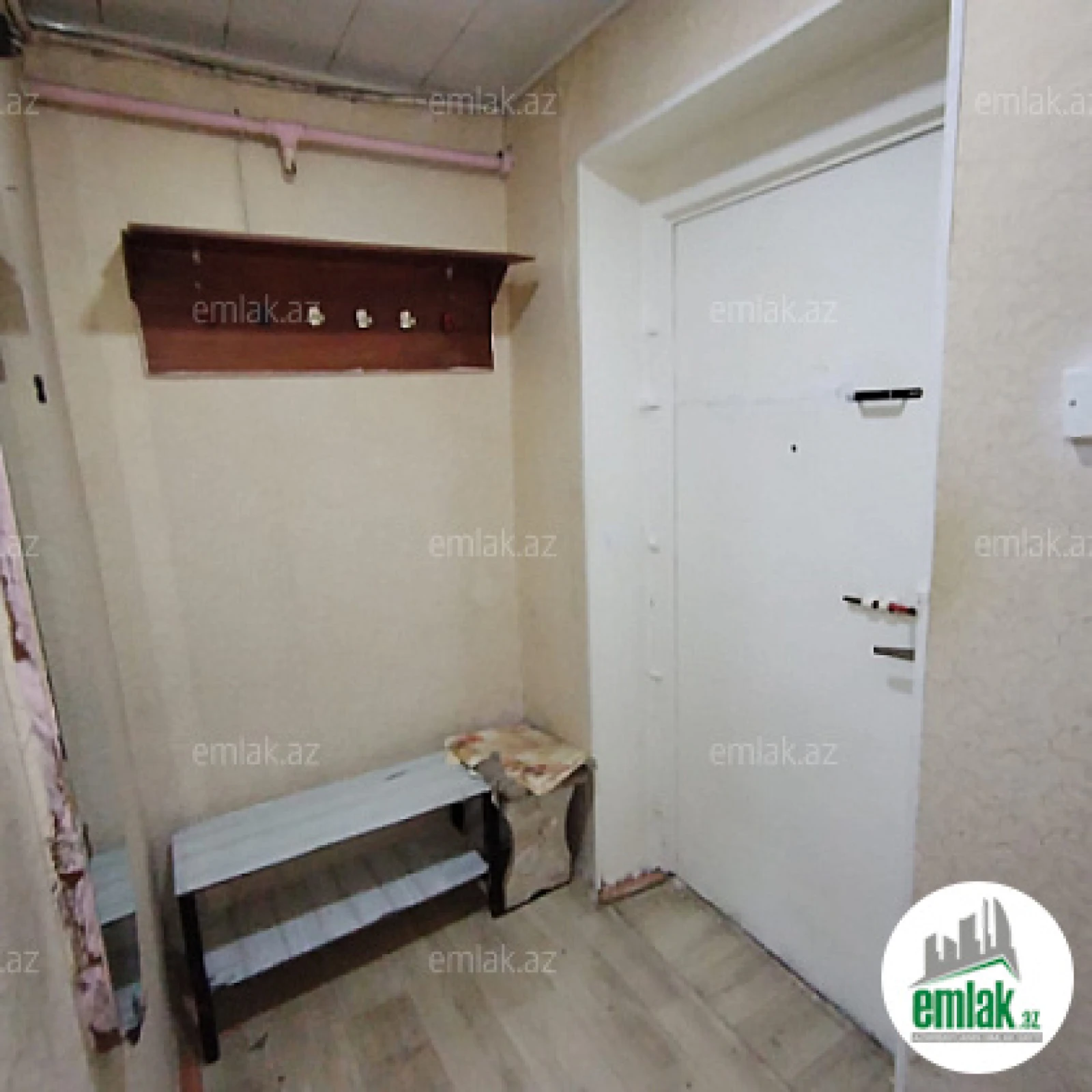 Satılır 11 otaqlı həyət evi 500 m²