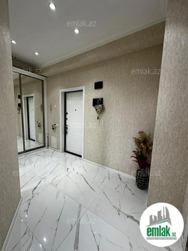 Satılır 2 otaqlı yeni tikili 60 m²