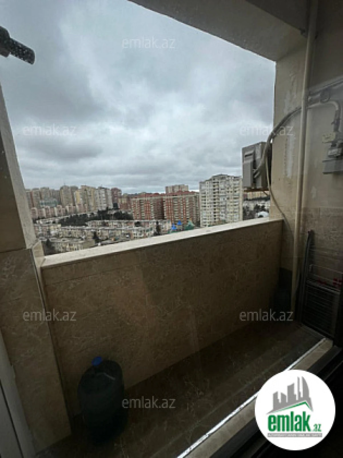 Satılır 2 otaqlı yeni tikili 60 m²