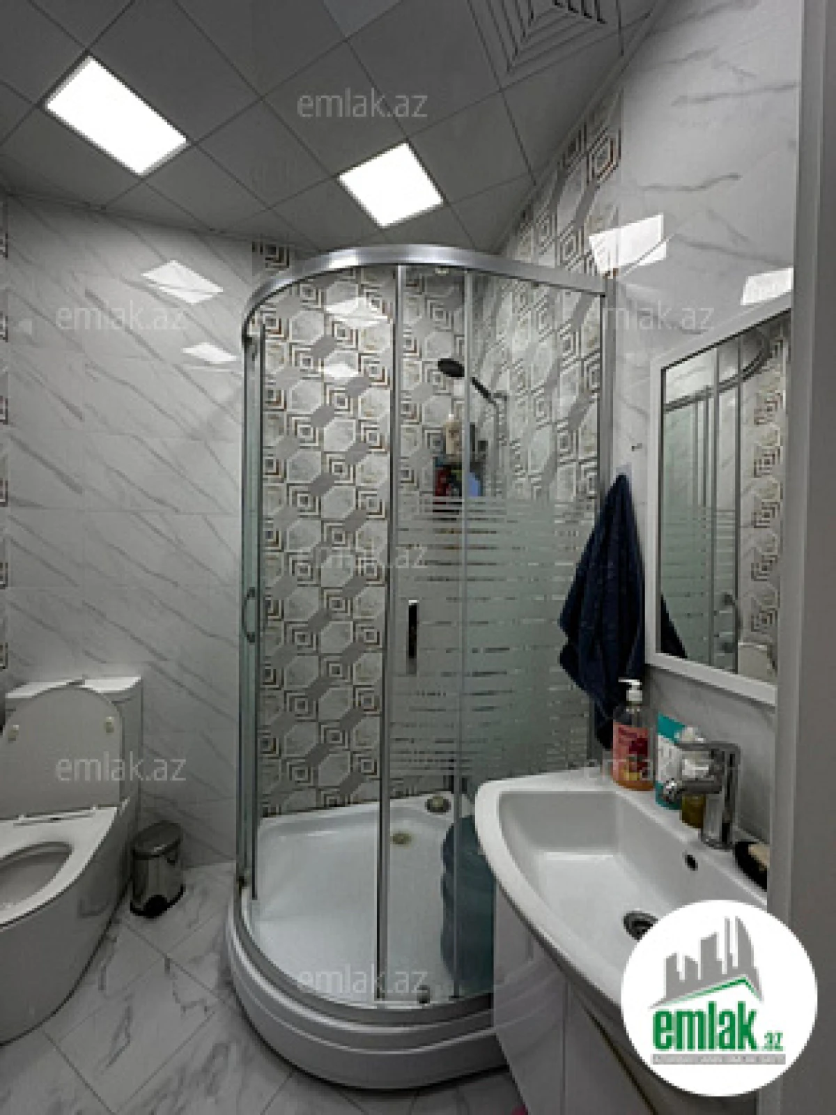 Satılır 2 otaqlı yeni tikili 60 m²