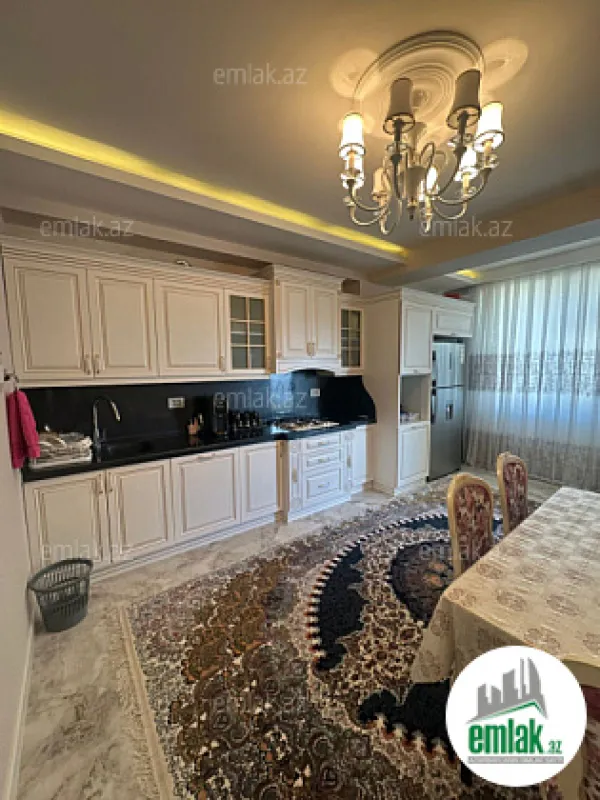 Satılır 5 otaqlı yeni tikili 173 m²