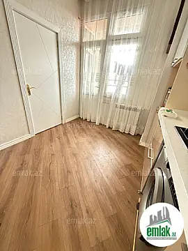 Satılır 3 otaqlı yeni tikili 70 m²