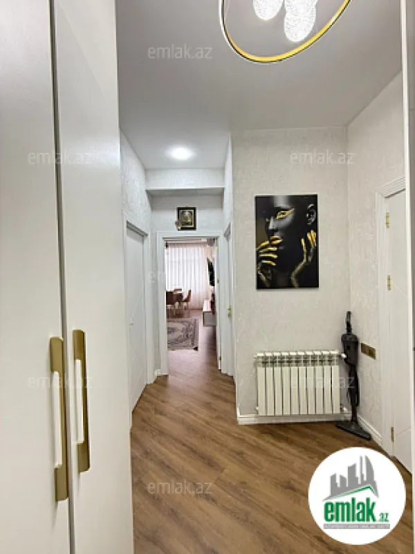 Satılır 3 otaqlı yeni tikili 70 m²