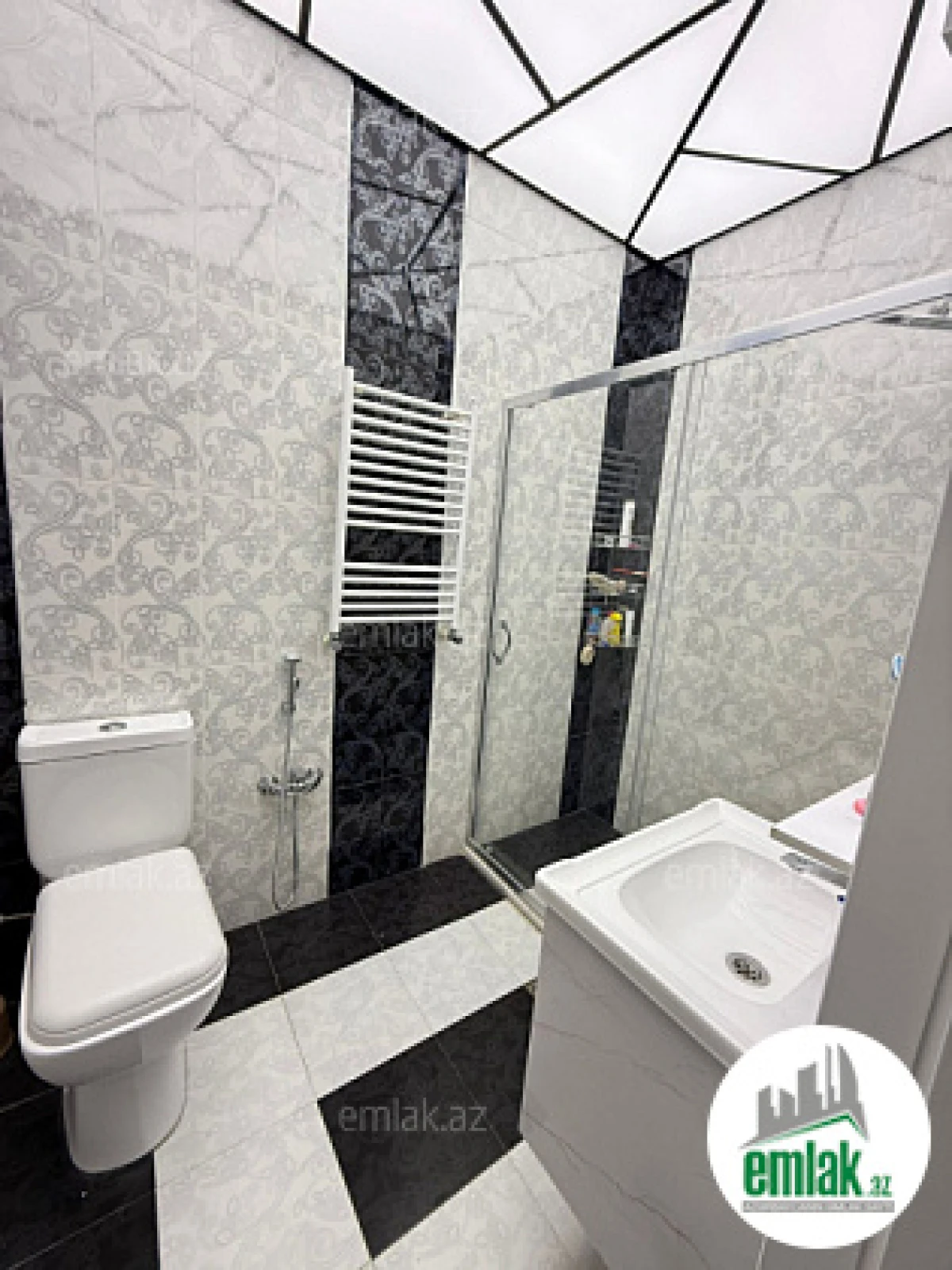 Satılır 3 otaqlı yeni tikili 70 m²