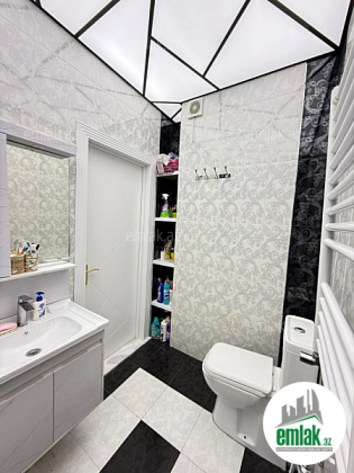 Satılır 3 otaqlı yeni tikili 70 m²