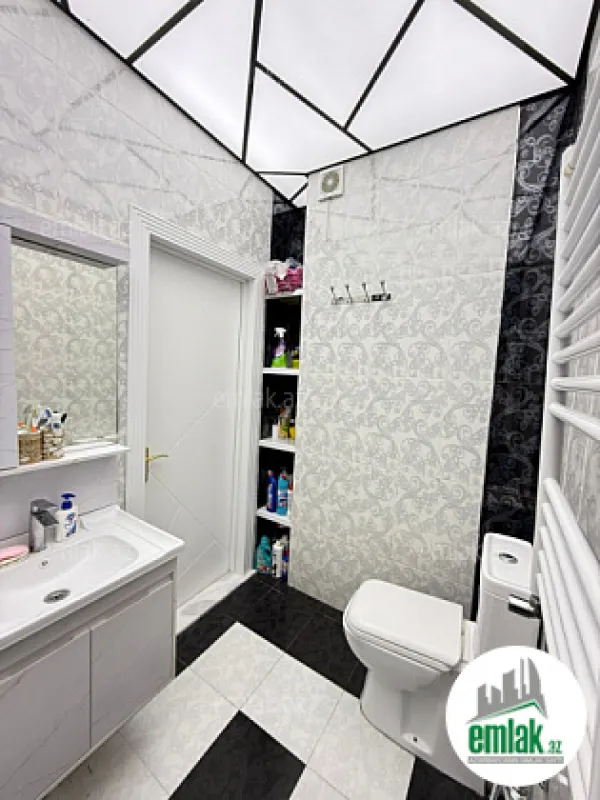 Satılır 3 otaqlı yeni tikili 70 m²