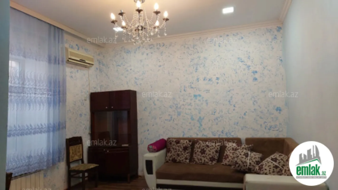 Satılır 3 otaqlı həyət evi 100 m²