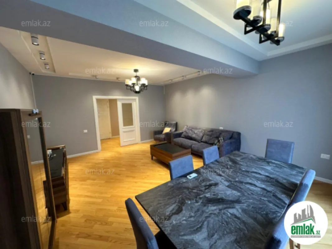 Satılır 2 otaqlı yeni tikili 92 m²