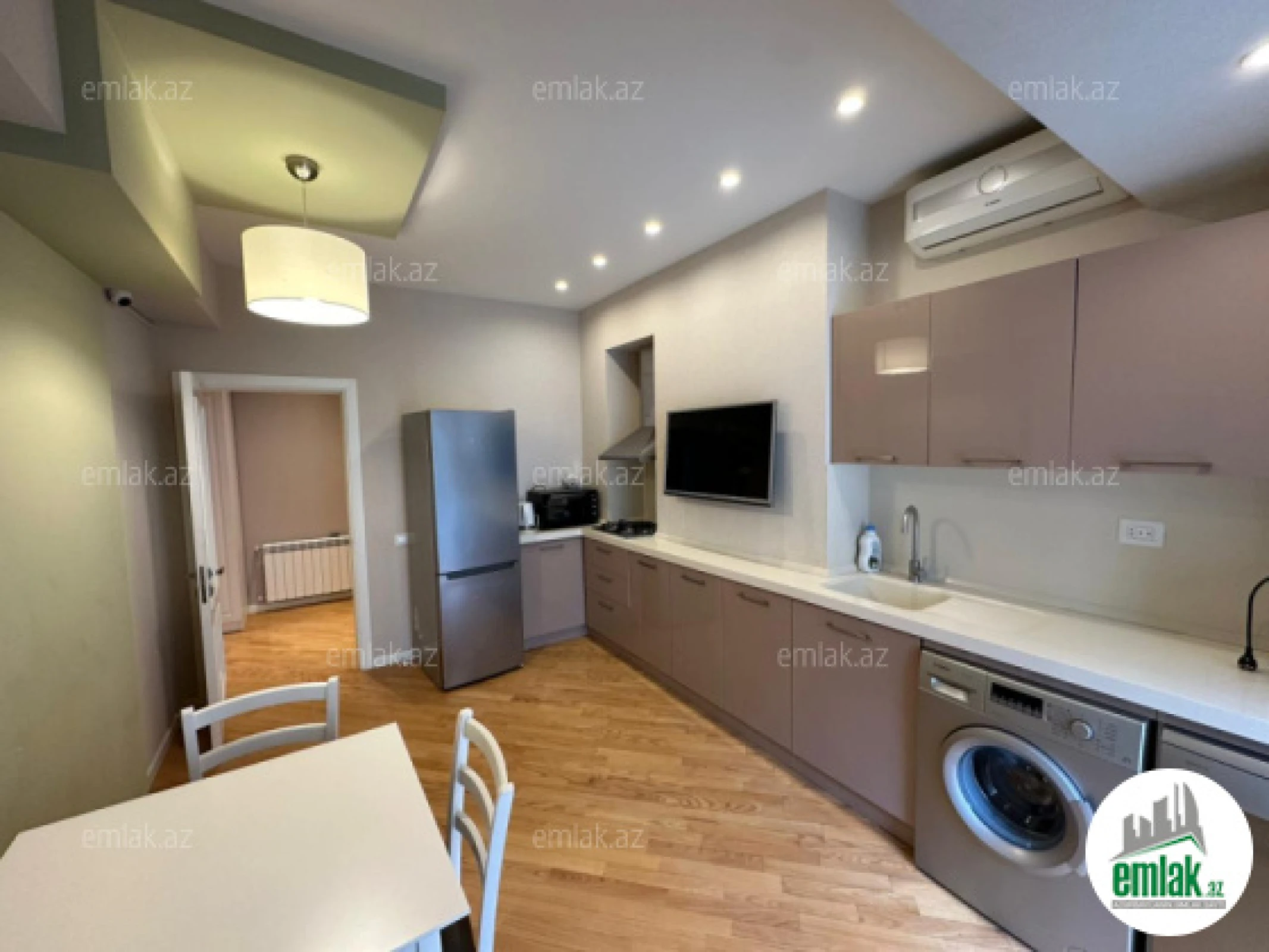 Satılır 2 otaqlı yeni tikili 92 m²