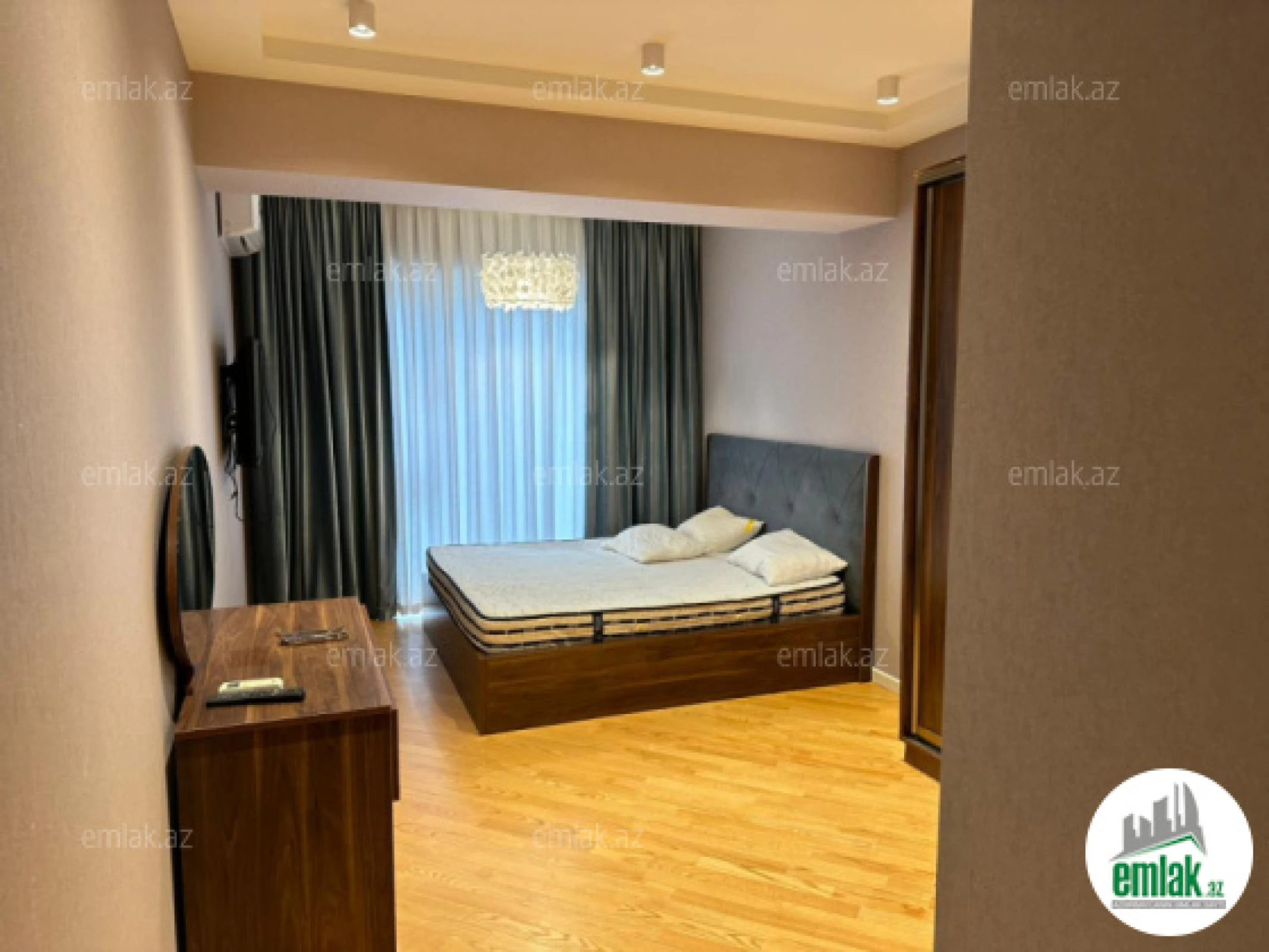 Satılır 2 otaqlı yeni tikili 92 m²