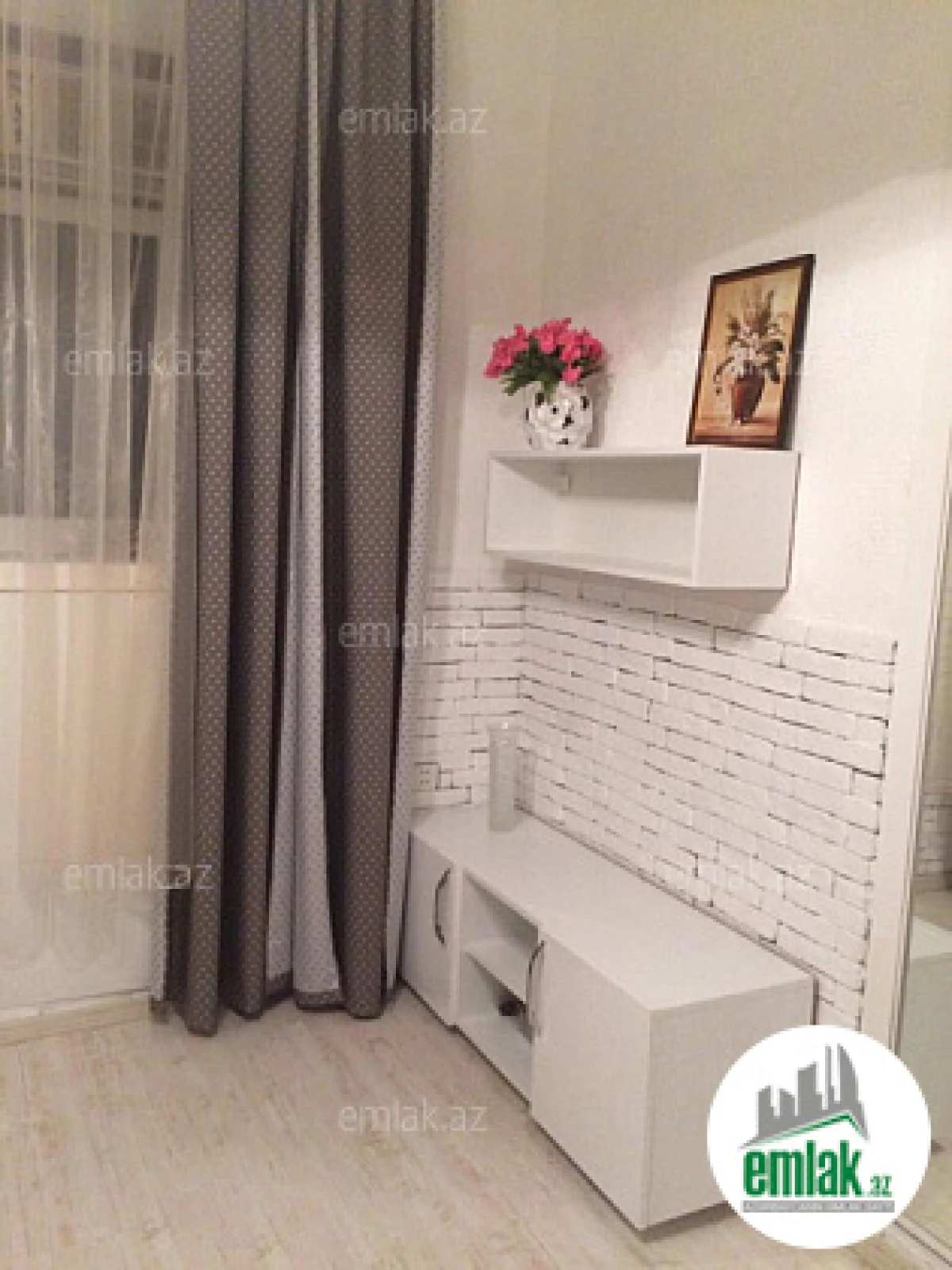 Satılır 1 otaqlı köhnə tikili 35 m²