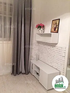 Satılır 1 otaqlı köhnə tikili 35 m²