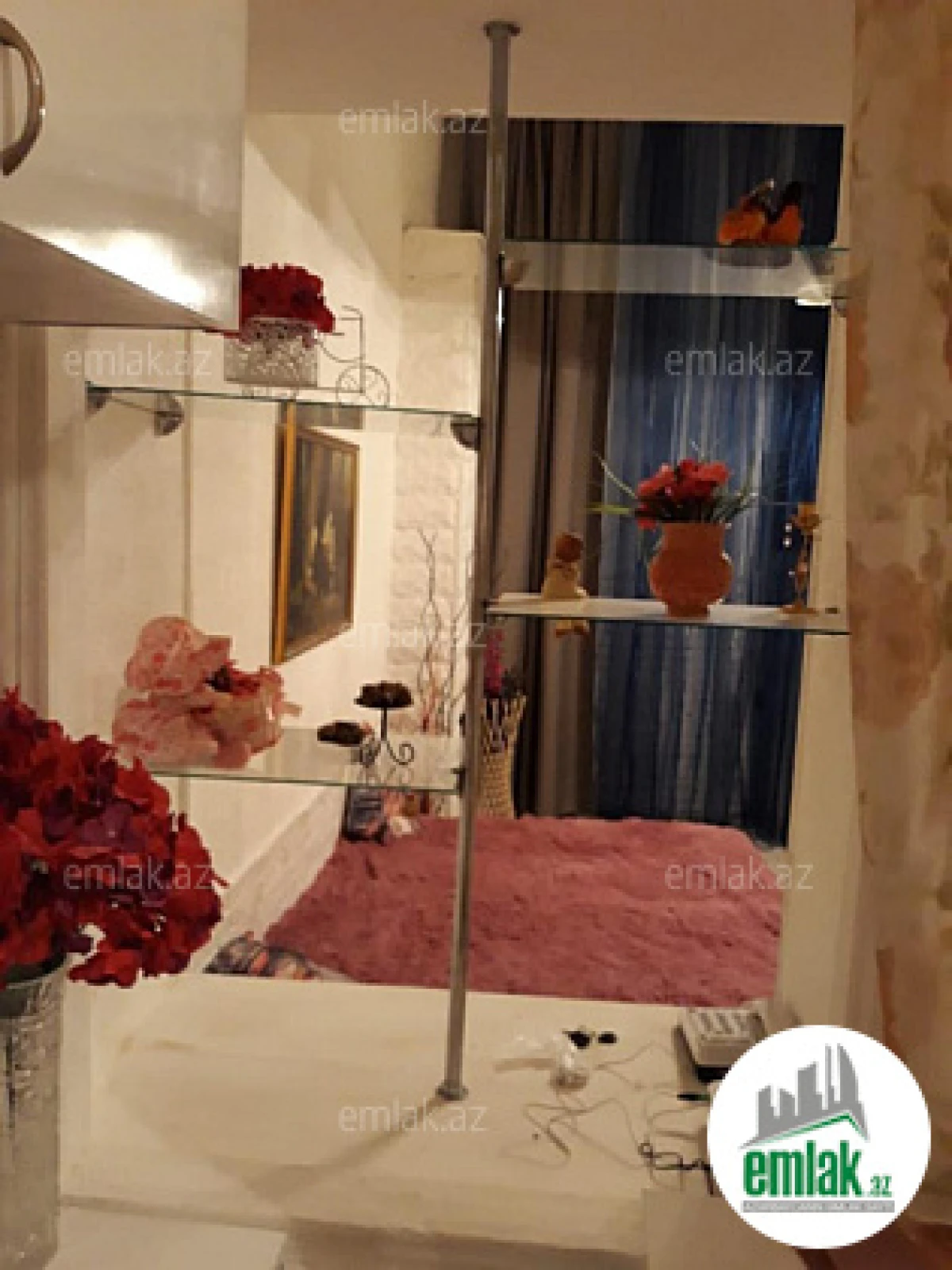 Satılır 1 otaqlı köhnə tikili 35 m²