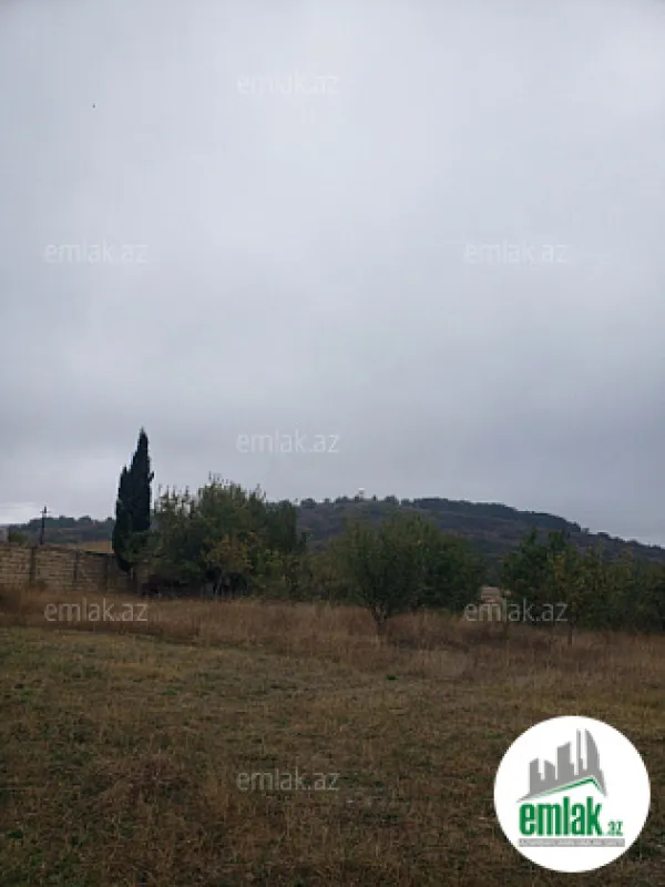 Satılır torpaq sahəsi 30 m²