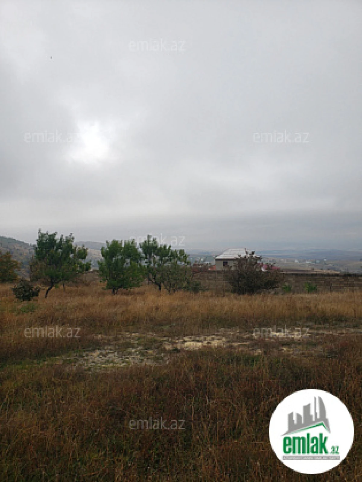 Satılır torpaq sahəsi 30 m²