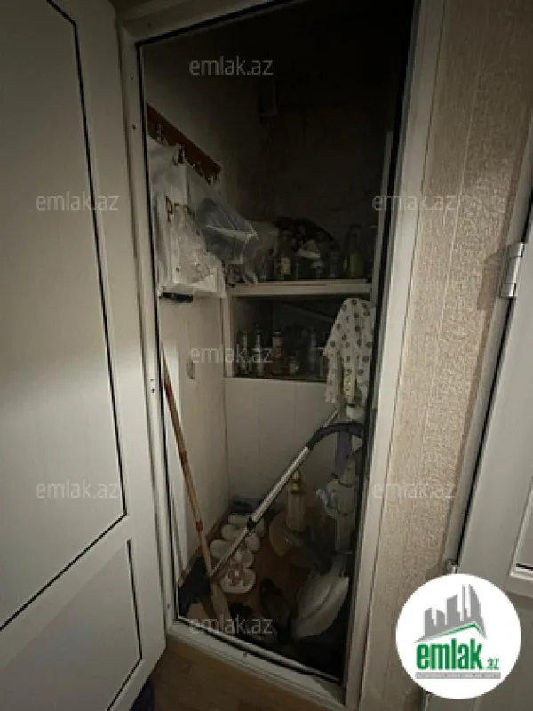 Satılır 2 otaqlı köhnə tikili 60 m²