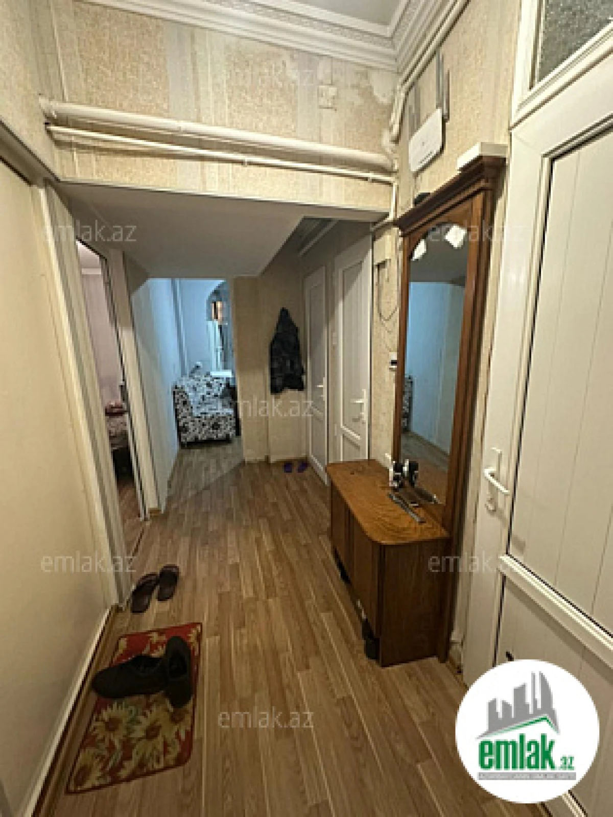 Satılır 2 otaqlı köhnə tikili 60 m²