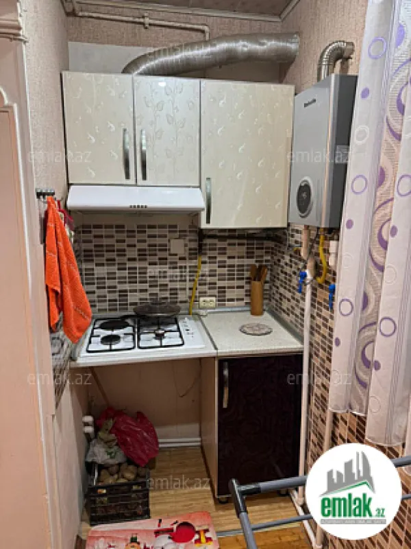 Satılır 2 otaqlı köhnə tikili 47 m²