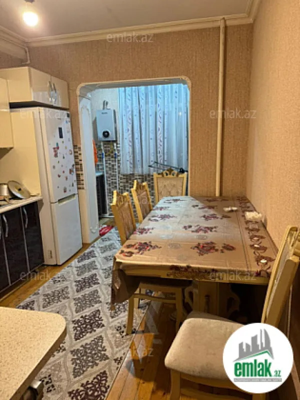 Satılır 2 otaqlı köhnə tikili 47 m²