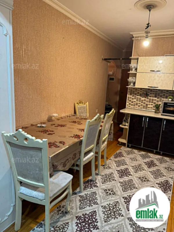 Satılır 2 otaqlı köhnə tikili 47 m²