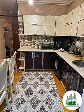 Satılır 2 otaqlı köhnə tikili 47 m²